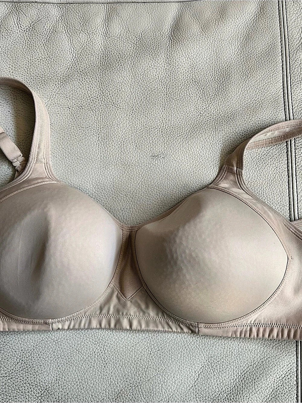 Vanity Fair Full-Figure Wireless Sports Bra beige 42C